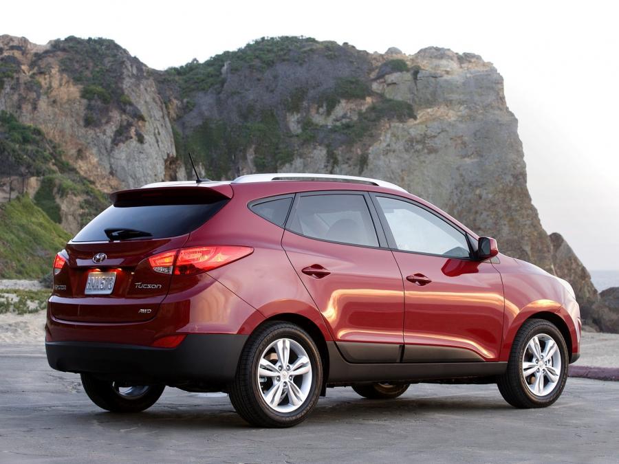  Hyundai Tucson 2010 года  (US) (фото 11 из 16)